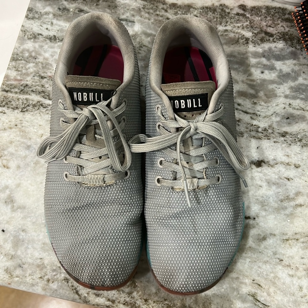 NoBull shoes Women’s 10/Mens 8.5